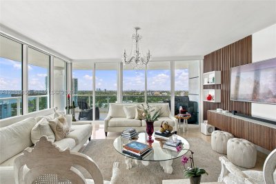 Comprar apartamento no Bristol Tower 2205