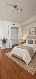 Comprar apartamento en Parc Central South LP08