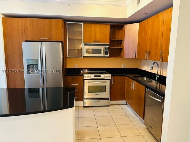 Apartment for rent at Ocean Marine Yacht Club 1103