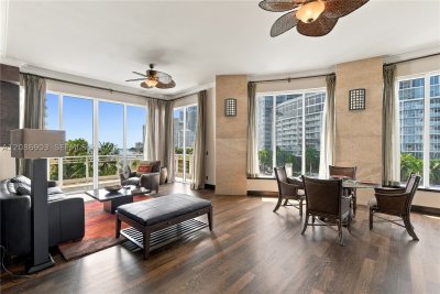 Comprar apartamento no Carbonell 504