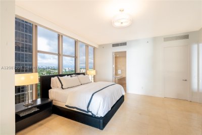 Comprar apartamento en St Regis Bal Harbour North 1104N