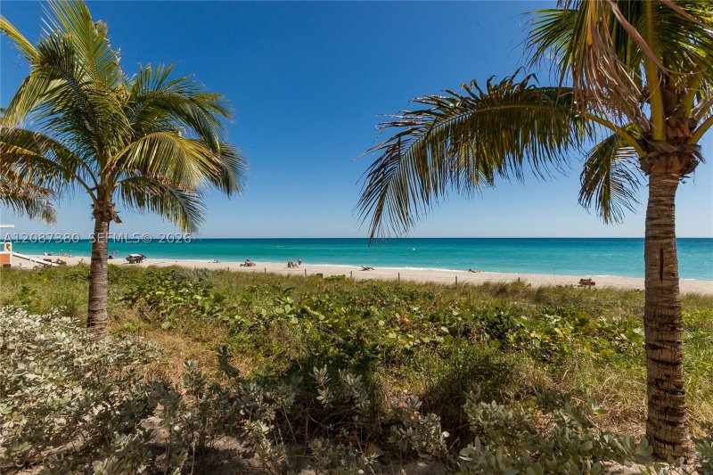Condo for sale at Beach Club One 105