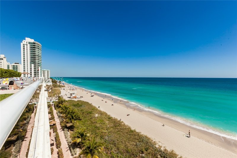 Condo for sale at Beach Club One 105