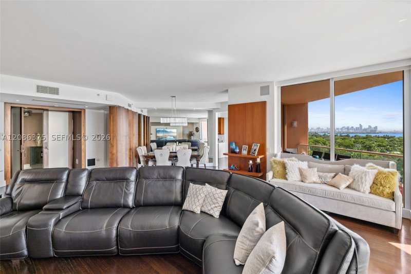 Condo for sale at The Gables Club 9D