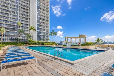 Comprar apartamento en Grandview Palace 1722