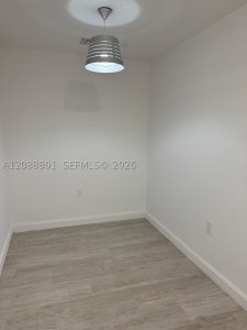 Comprar apartamento no Brickell Heights West 2401
