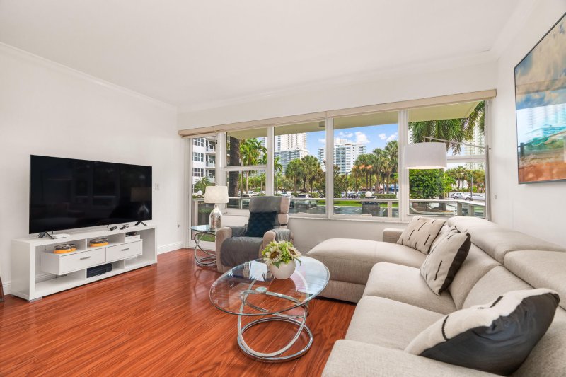 Condo for sale at Coral Ridge Towers South 115