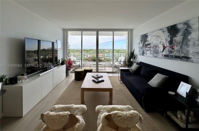 5600 Collins Apt #8P