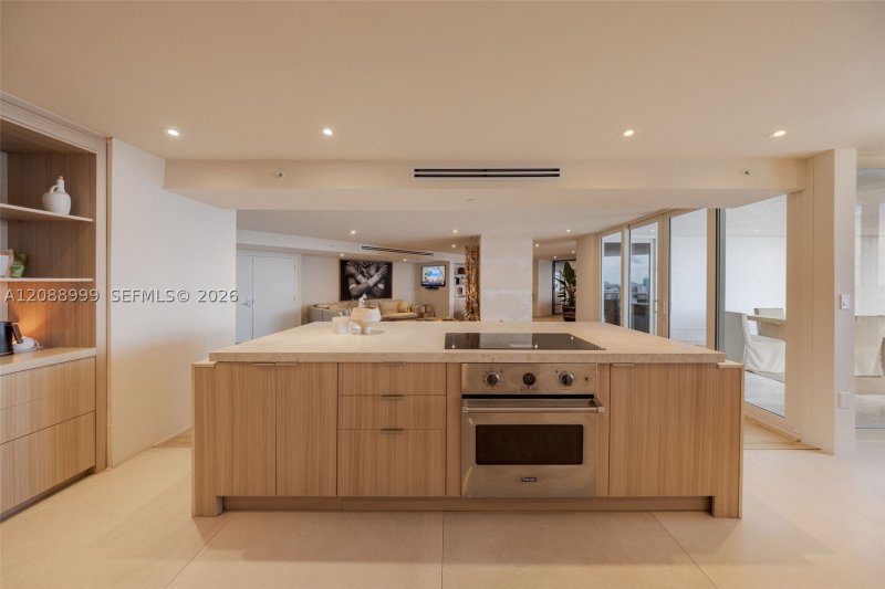 Alquiler de apartamento en The Sterling TS-2206