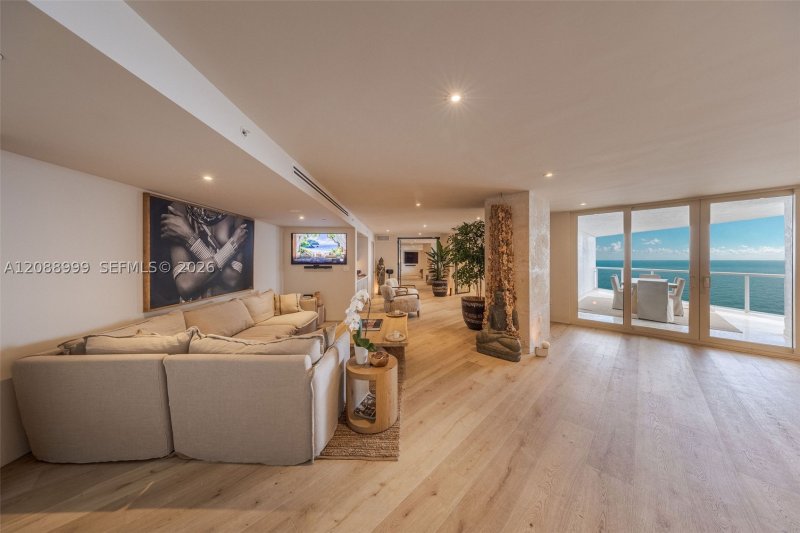 Alquiler de apartamento en The Sterling TS-2206