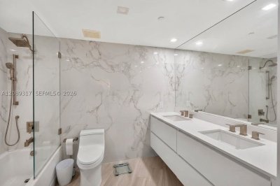 Comprar apartamento en Metropolitan at Brickell 2401