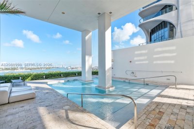 Comprar apartamento en Ten Museum Park 3908