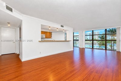 Comprar apartamento no 200 Leslie 204