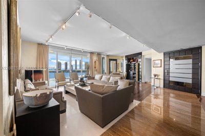 Comprar apartamento en Bella Mare 1703