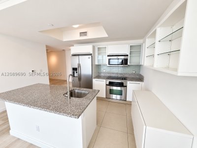 Aluguel de apartamento no Marina Blue 3306