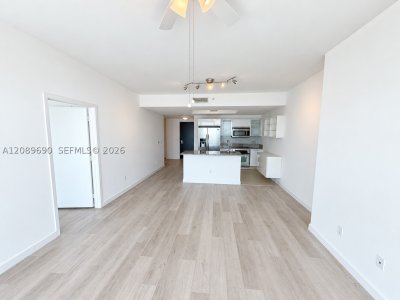 Aluguel de apartamento no Marina Blue 3306