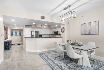Comprar apartamento no One Fifty One at Biscayne 701