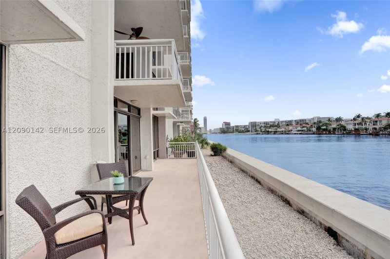 Property photo # 4