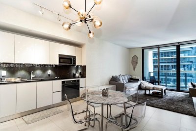1010 Brickell Apt #2508