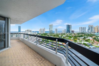 Comprar apartamento no Mystic Pointe 100 2406