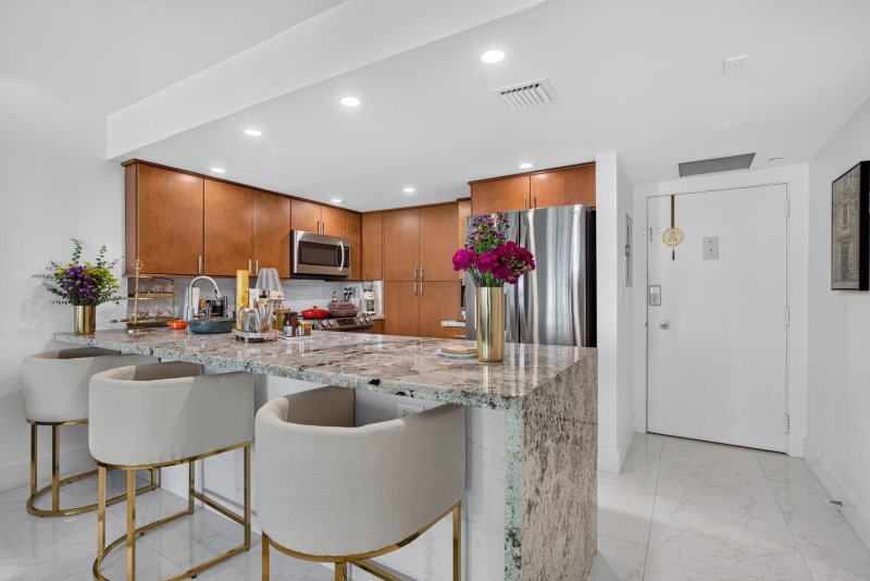 Condo for sale at Berkley South 8B
