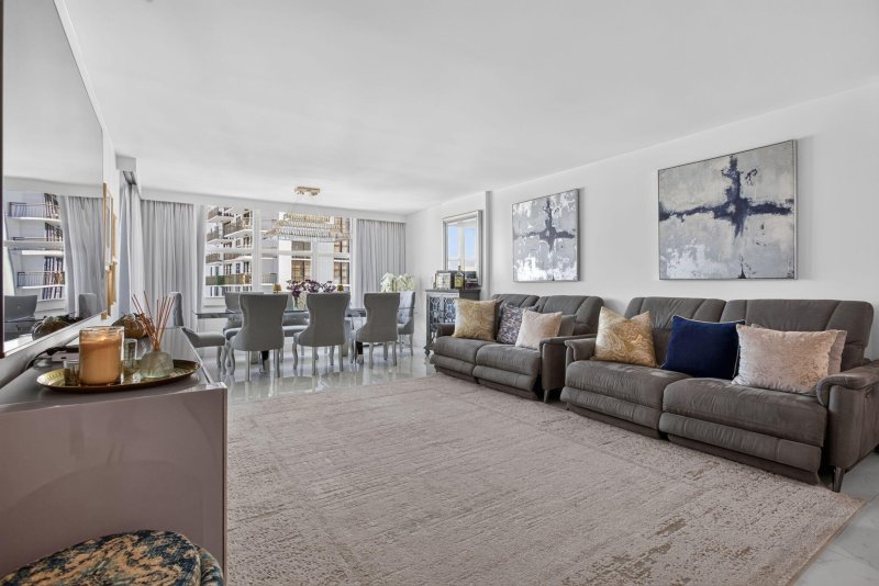 Condo for sale at Berkley South 8B