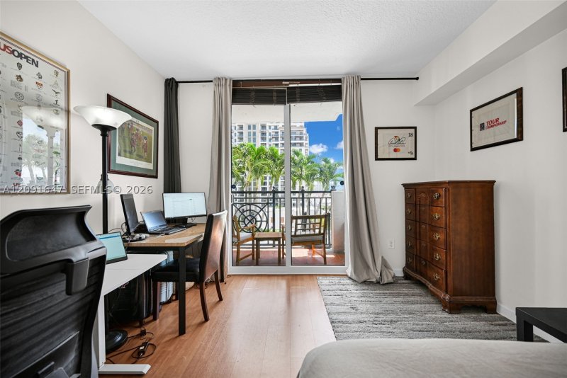 Condo for sale at Gables Park Tower 606