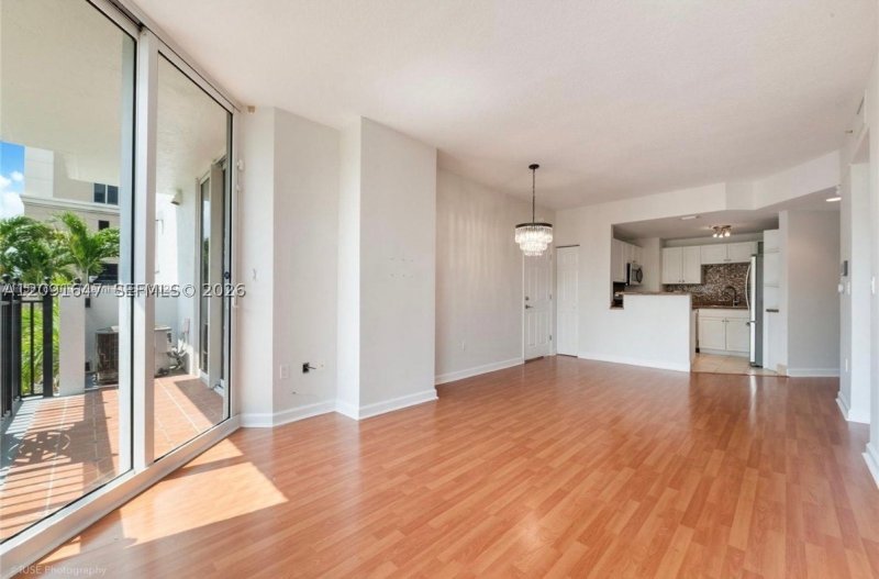Condo for sale at Gables Park Tower 606