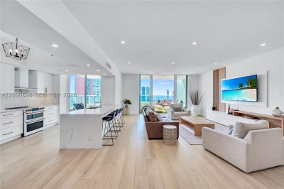 Comprar apartamento no Aventura Marina II UPH11