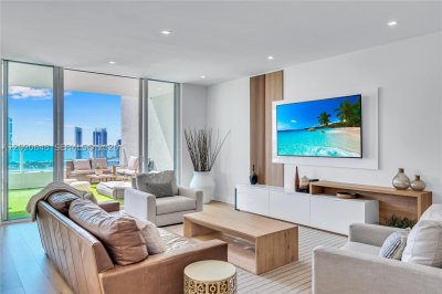 Comprar apartamento no Aventura Marina II UPH11