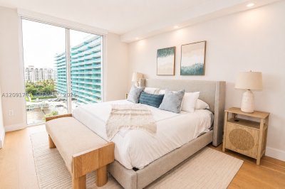 Comprar apartamento no Grand Bay Tower 606