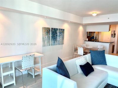 Aluguel de apartamento no Brickell on the River North 2806