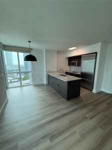 Aluguel de apartamento no 500 Brickell West Tower 1902