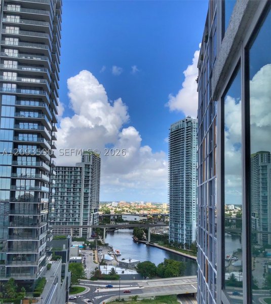 Alquiler de apartamento en 500 Brickell West Tower 1902