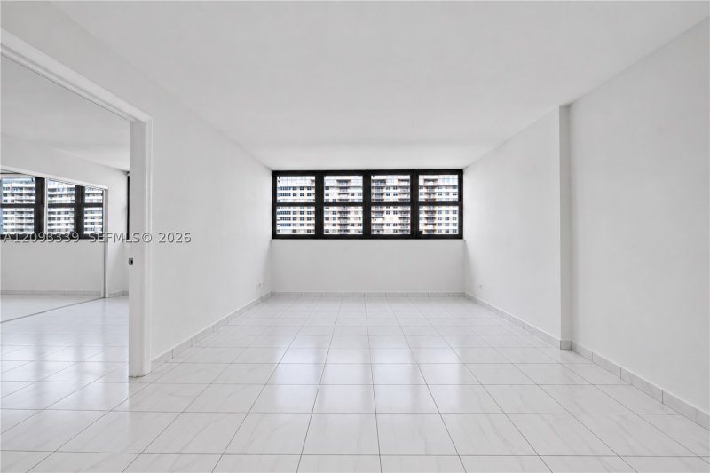 Condo for sale at Avant Garde PH4