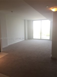 Aluguel de apartamento no Baltus House 1211
