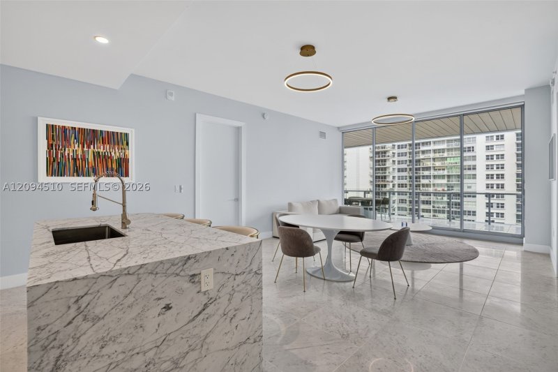 Comprar apartamento en 57 Ocean 705