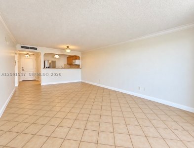 Comprar apartamento en Olympus Towers 616