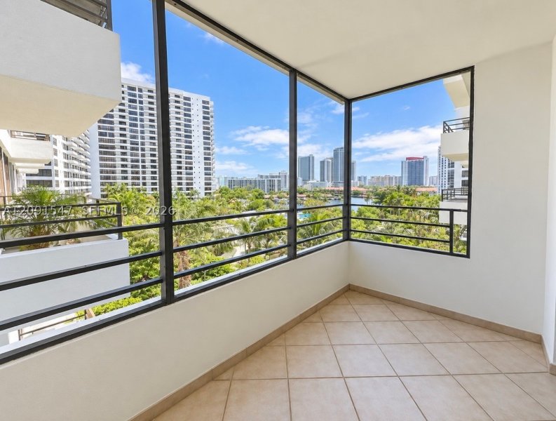 Condo for sale at Olympus Towers 616