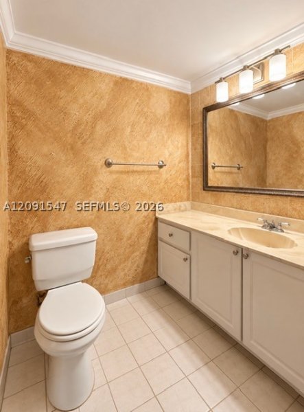 Condo for sale at Olympus Towers 616