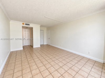Comprar apartamento en Olympus Towers 616
