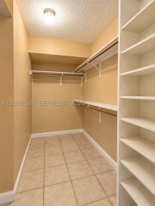 Comprar apartamento en Olympus Towers 616