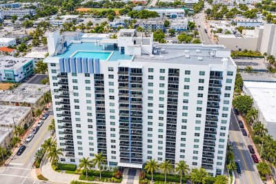401 Blu Apt #900