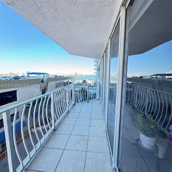 Alquiler de apartamento en Grandview Palace 512