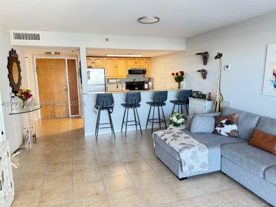 Alquiler de apartamento en Grandview Palace 512