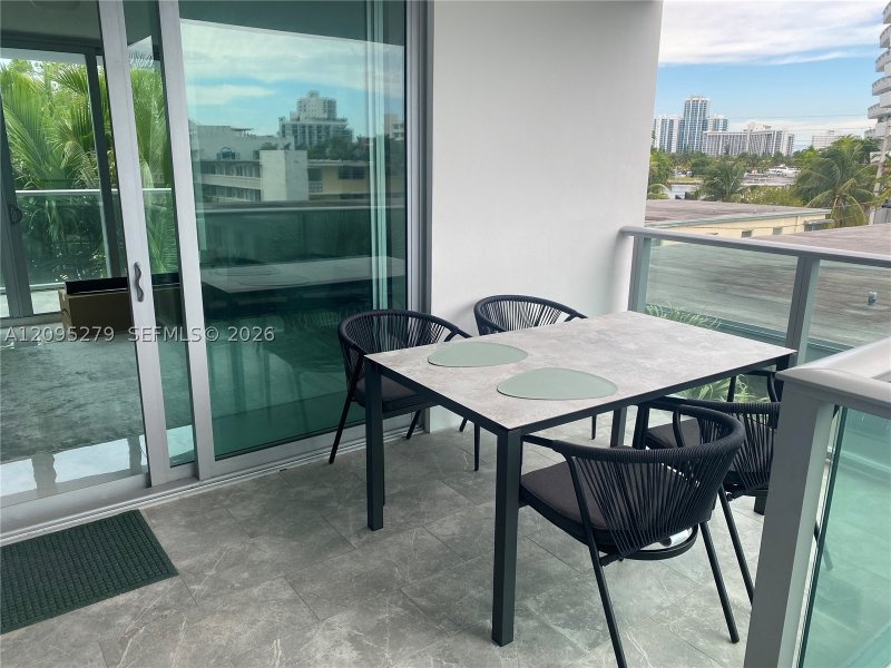 Aluguel de apartamento no The Palms Residences 403