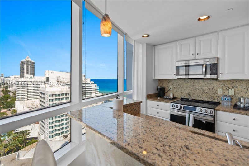 Condo for sale at Fontainebleau II 1815