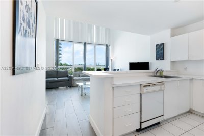 Comprar apartamento no Castle Beach Club BAY12