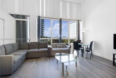 Comprar apartamento no Castle Beach Club BAY12