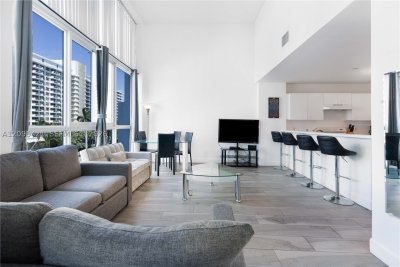 Comprar apartamento no Castle Beach Club BAY12